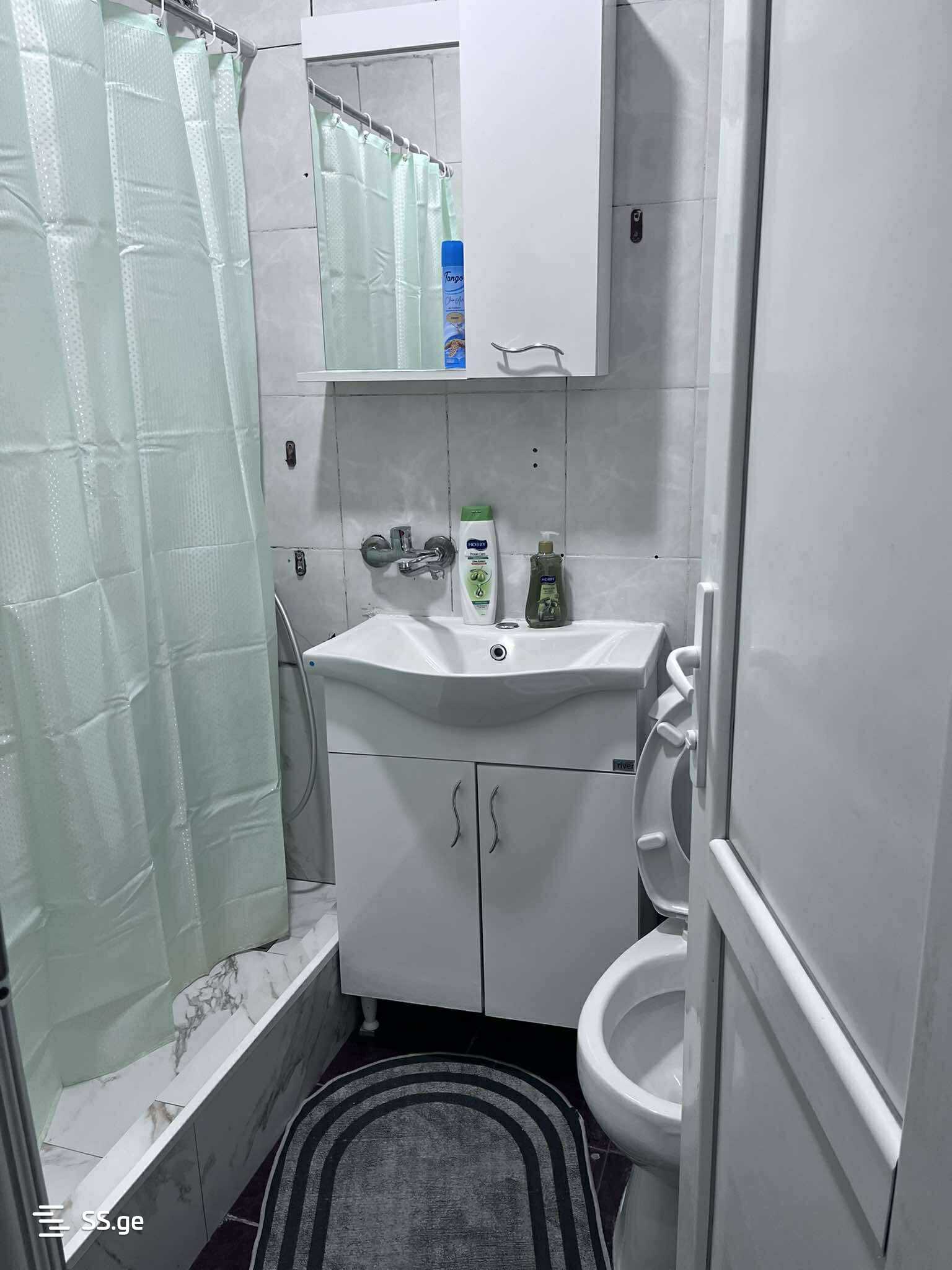 1 Room Flat Daily Rent. Gori view 12