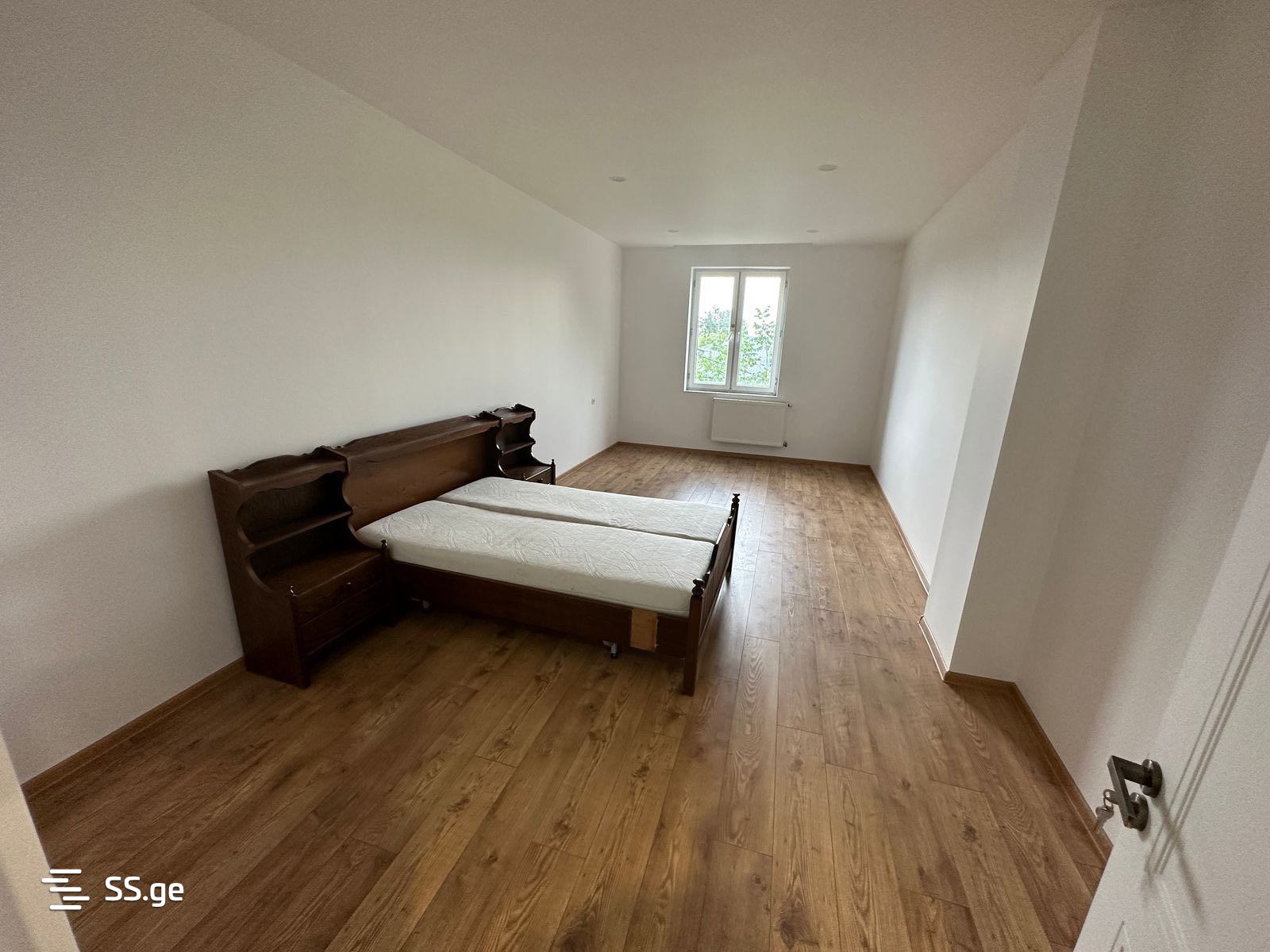 6 Room Private House Daily Rent. Tskneti view 4