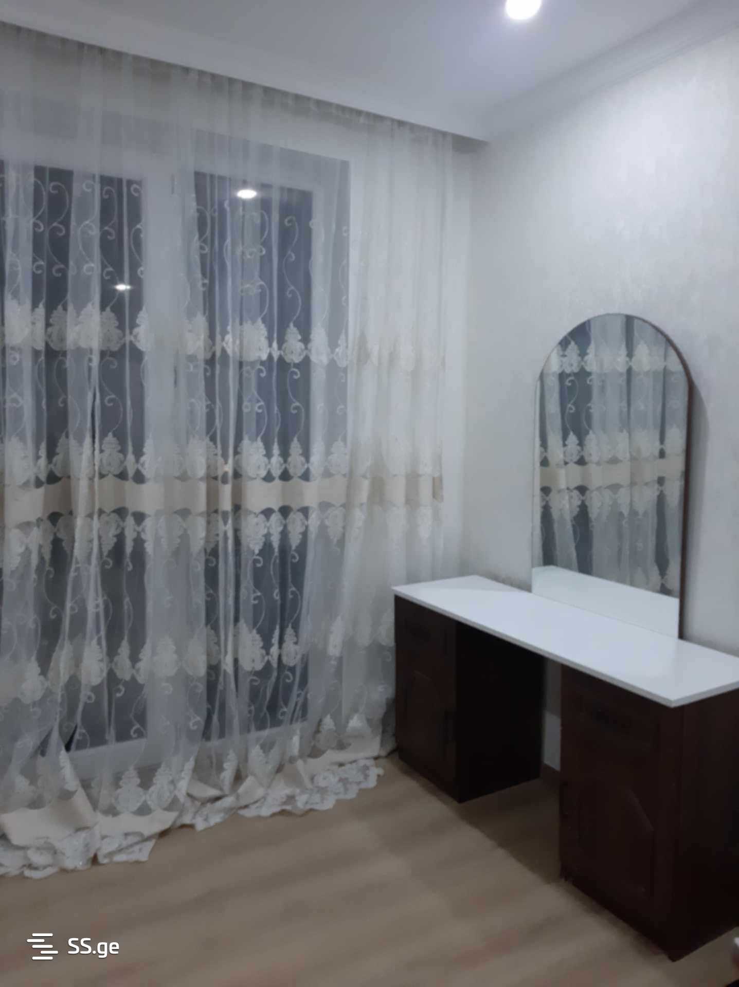 1 Room Flat Daily Rent. Gori view 5