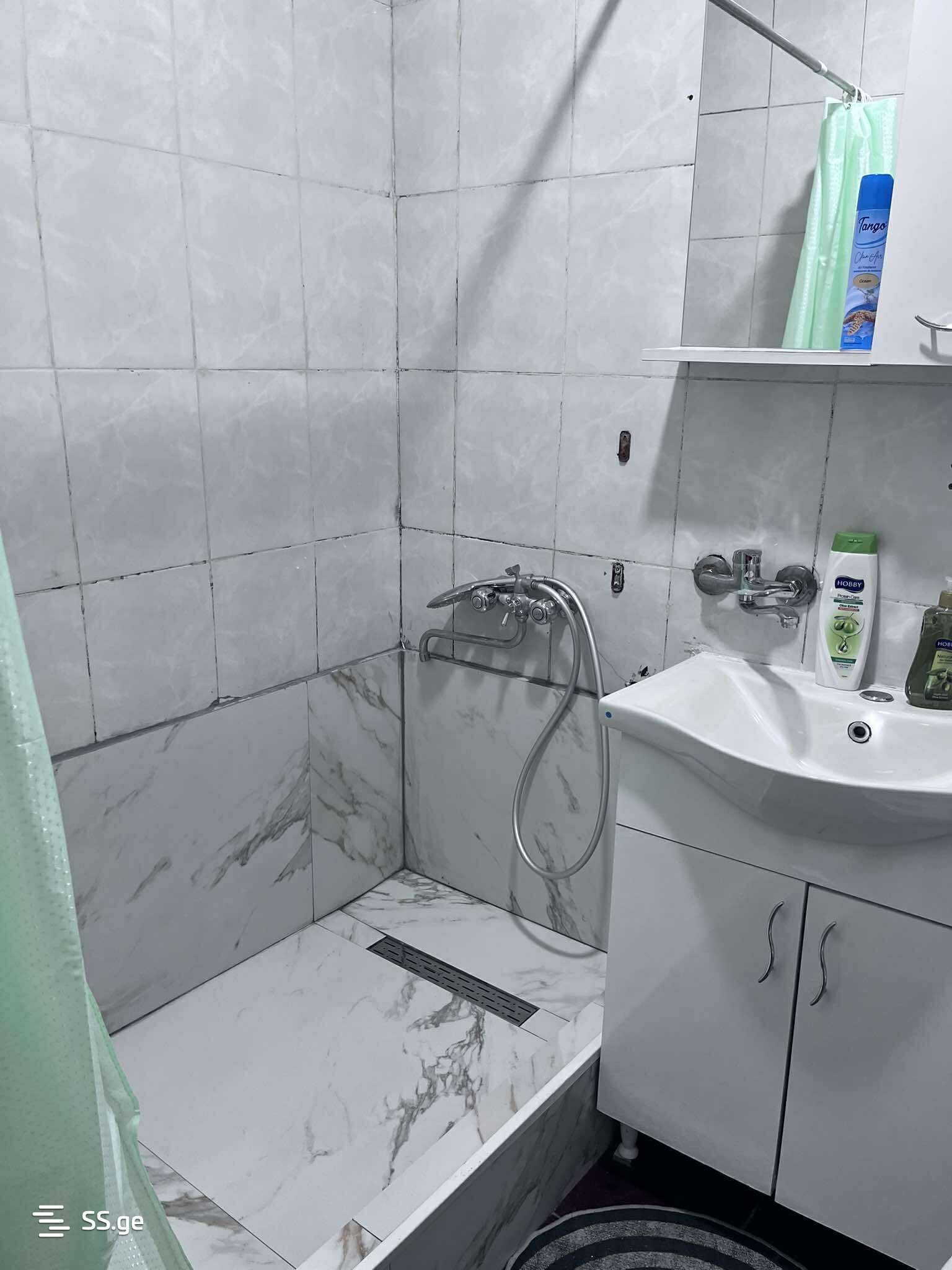 1 Room Flat Daily Rent. Gori view 11