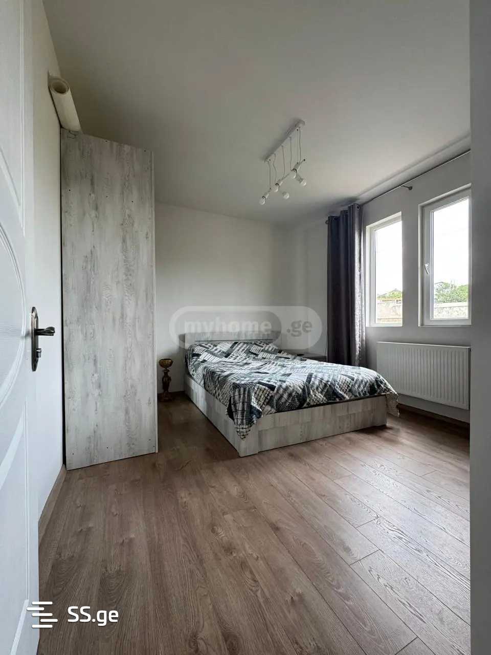 9 Room Private House For Sale view 11