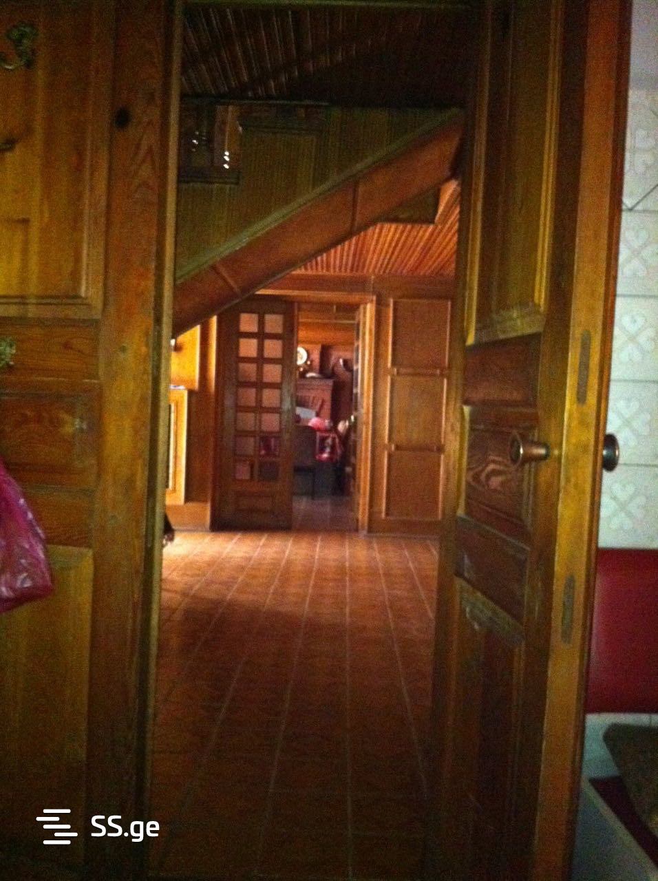 10 Room Private House For Sale view 5