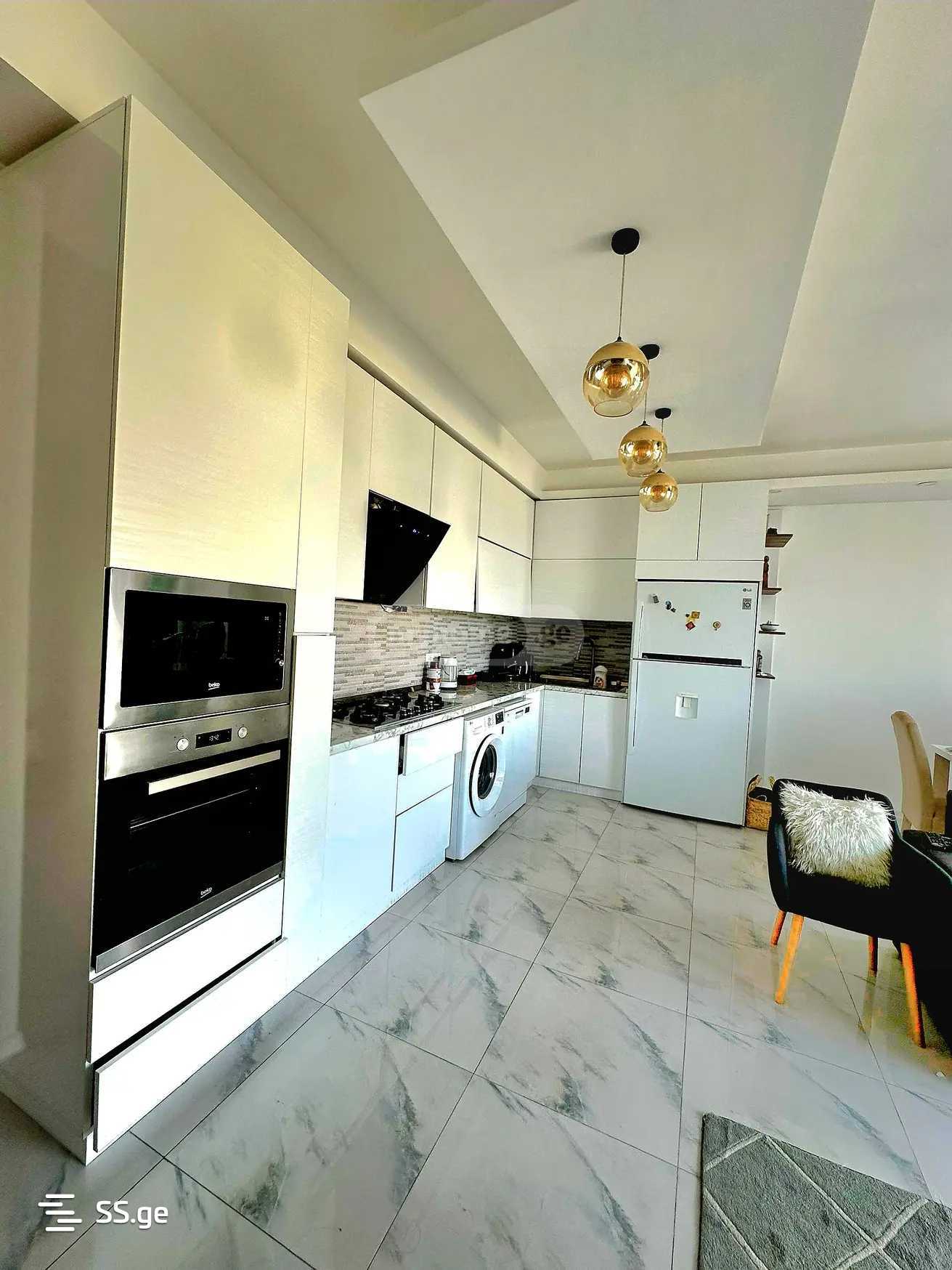 3 Room Flat For Sale view 4