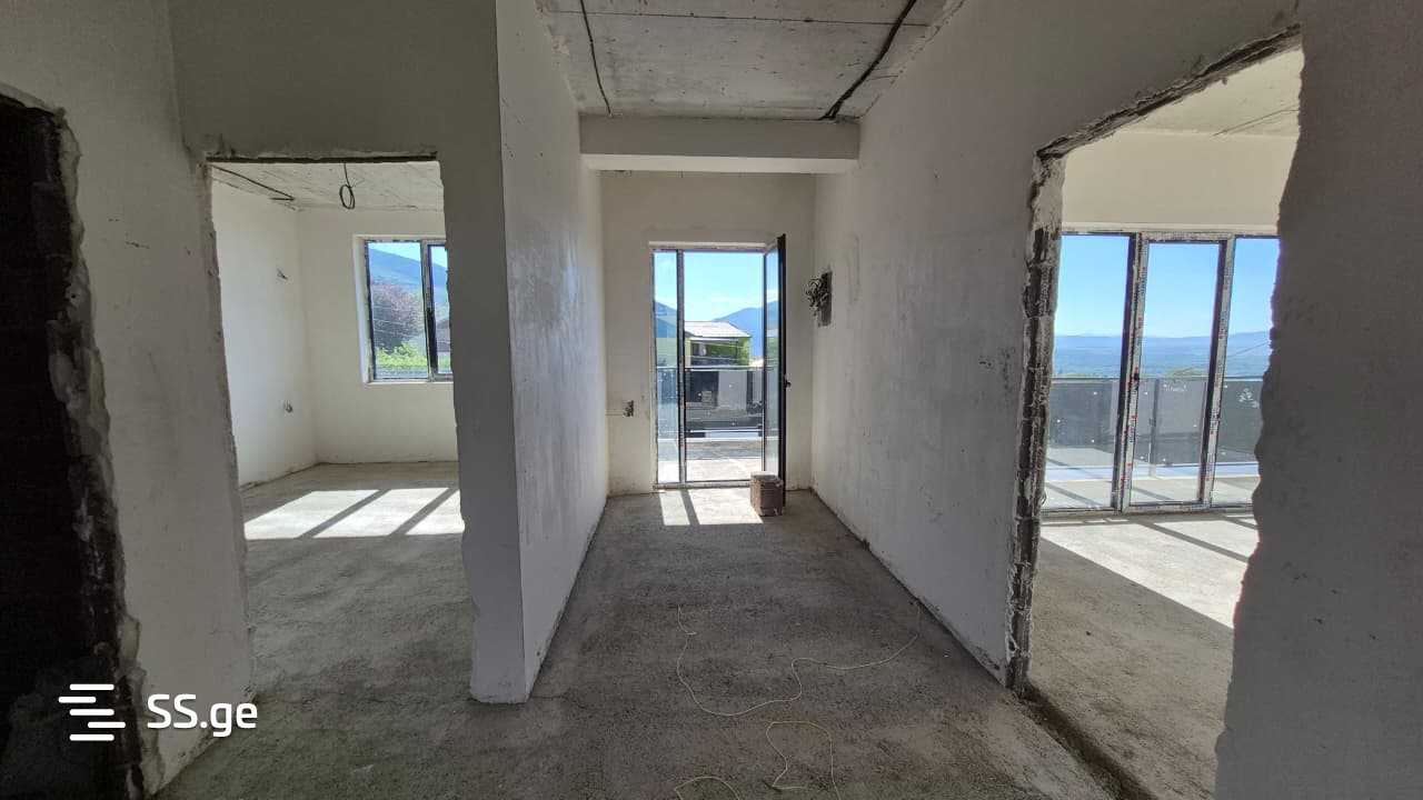5 Room Private House For Sale view 12