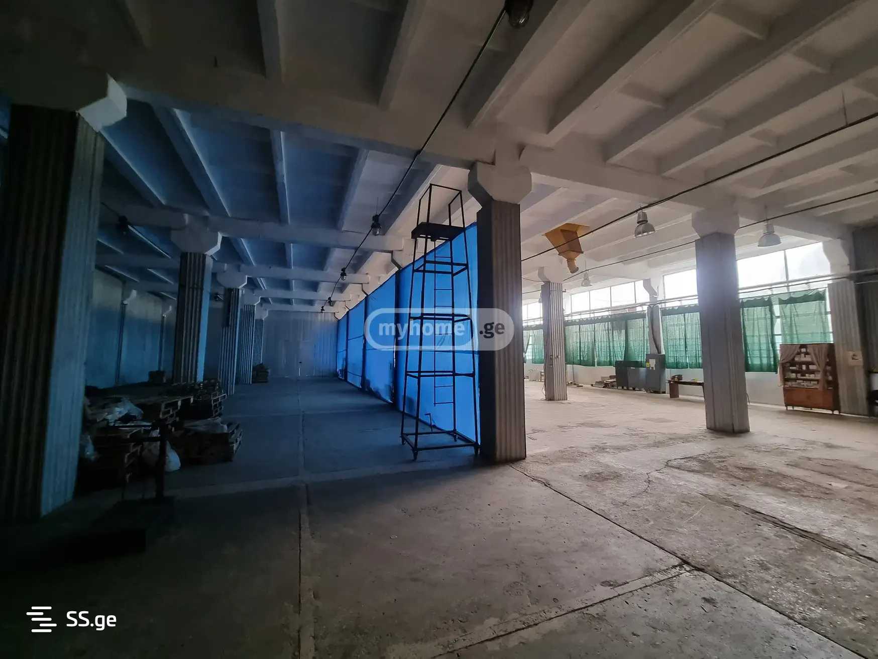 იყიდება Commercial Space ზუგდიდიში view 4
