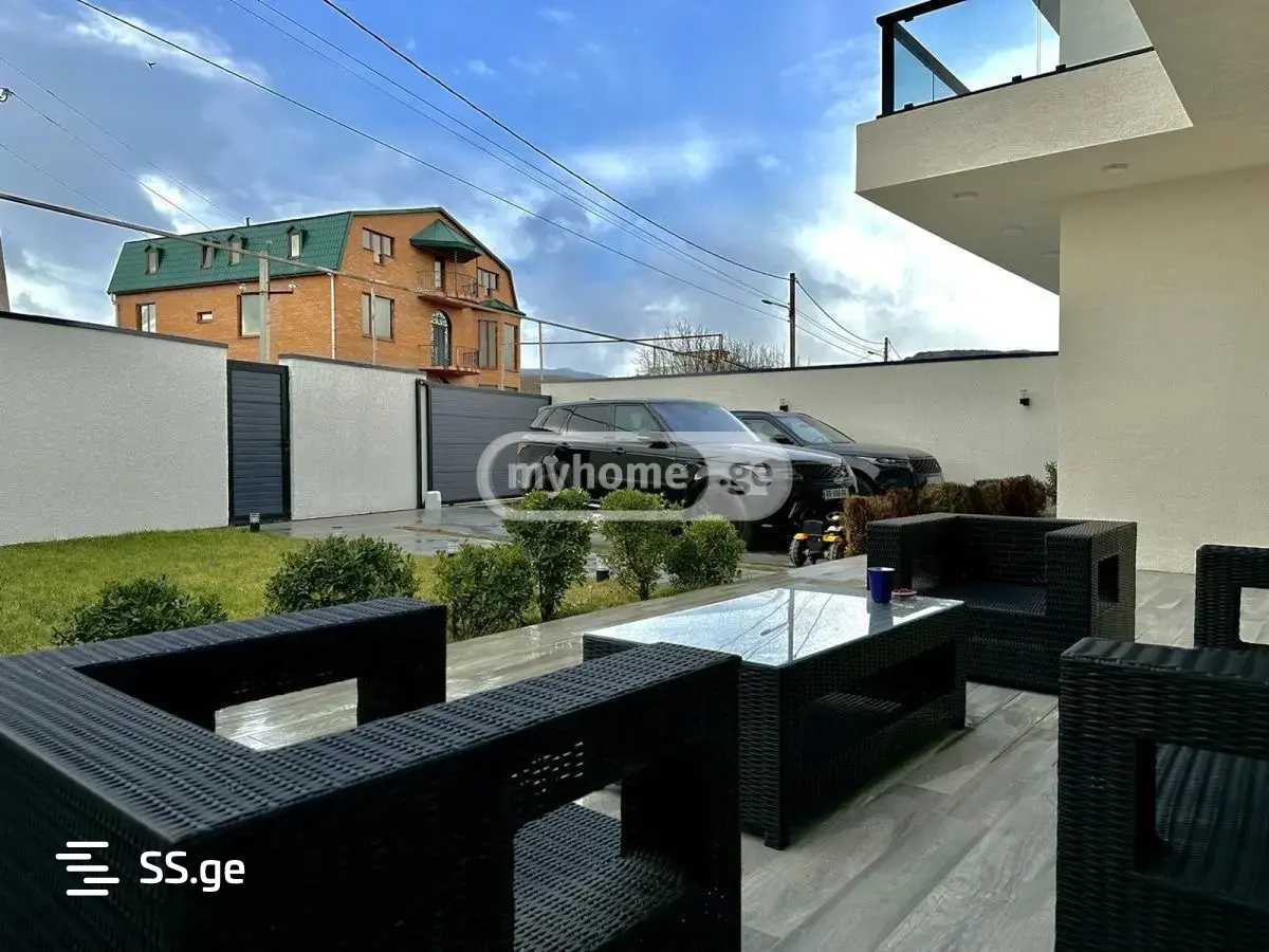 6 Room Private House For Rent. Didi Digomi view 9