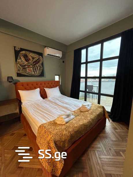 10 Room Private House For Rent. Sololaki view 2
