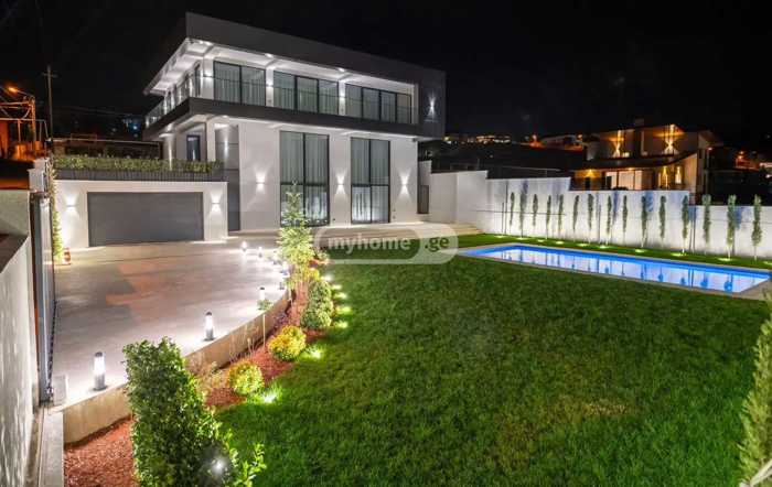 6 room Private House For Sale. Tsavkisi