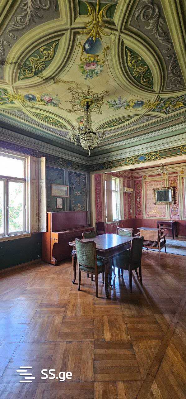 6 Room Private House For Sale view 5