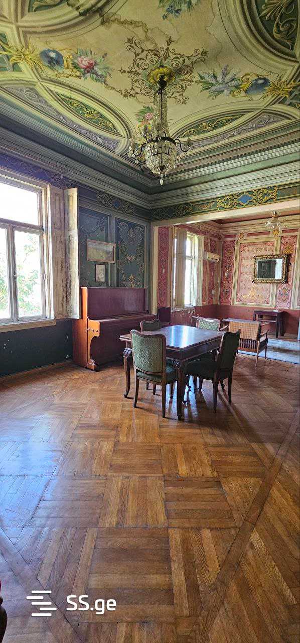 6 Room Private House For Sale view 4