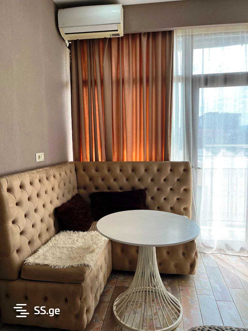 1 Room Flat Daily Rent. Vera view 6