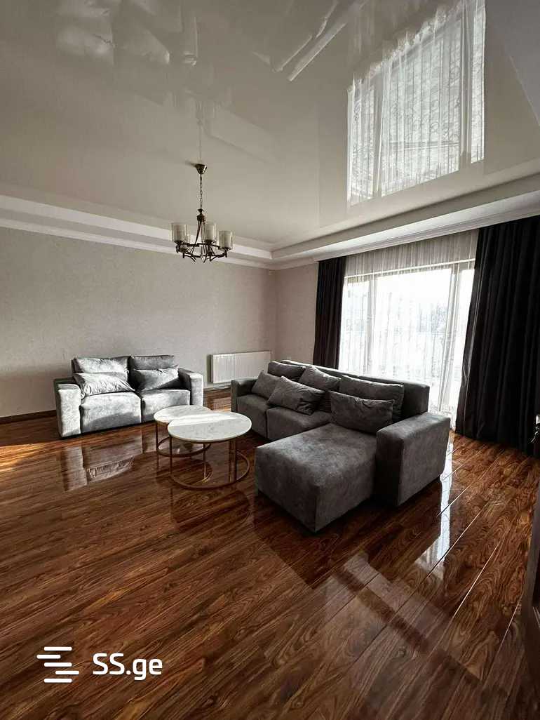 8 Room Private House For Rent. Chugureti, 1 of 4