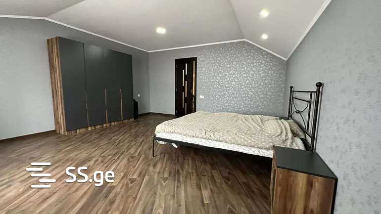 8 Room Private House For Rent. Chugureti view 6