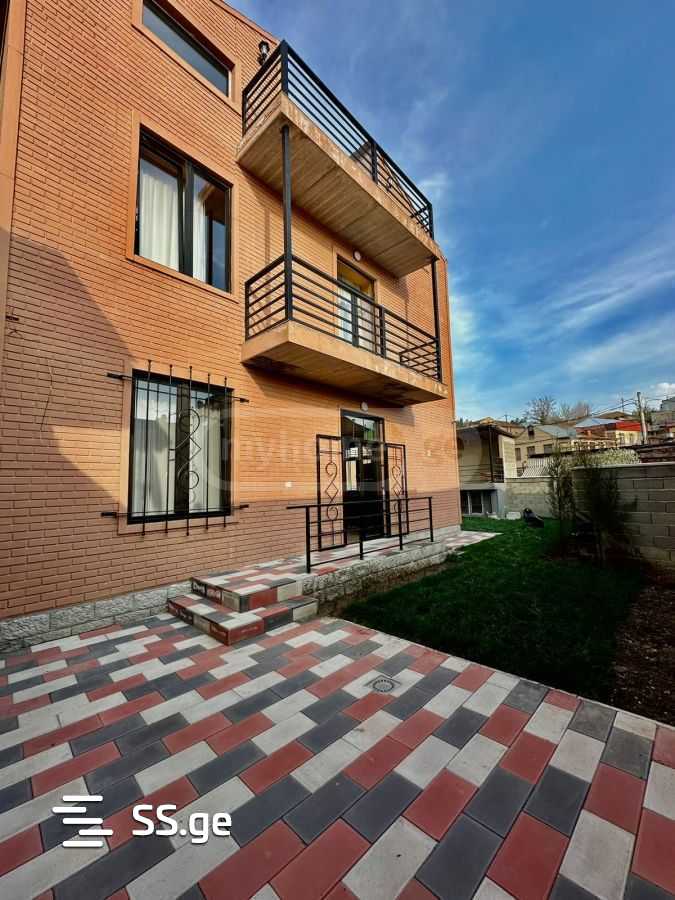 7 Room Private House For Rent. Chugureti view 1
