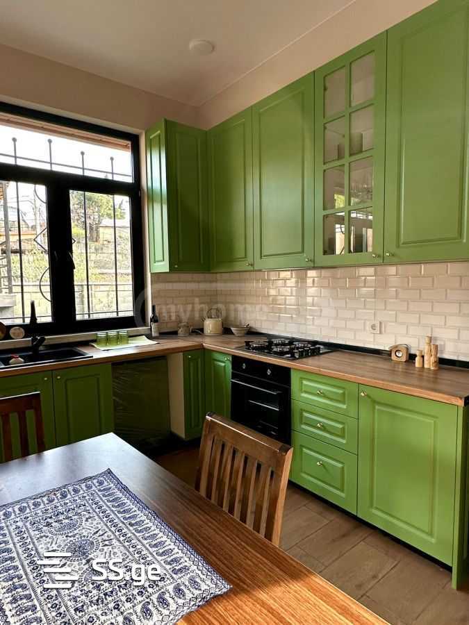7 Room Private House For Rent. Chugureti view 3