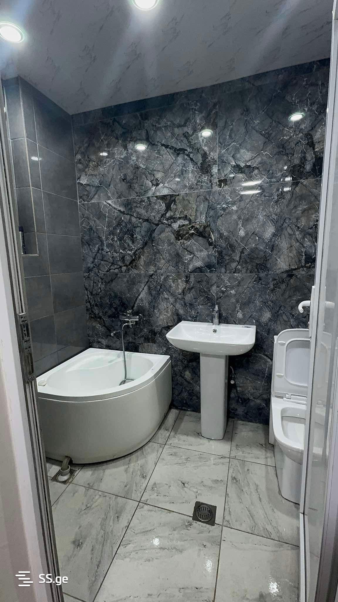3 Room Private House For Sale view 10