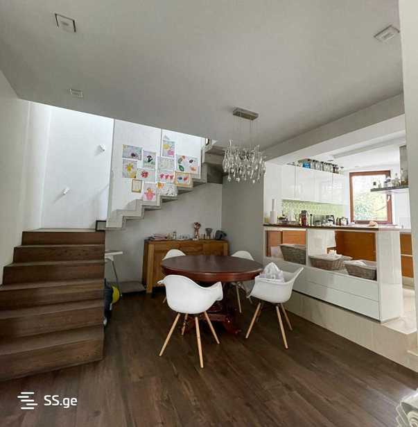 https://static.ss.ge/20251002/6_735f537f-0818-4cd8-9e1d-334e4209ad61_Thumb.jpg