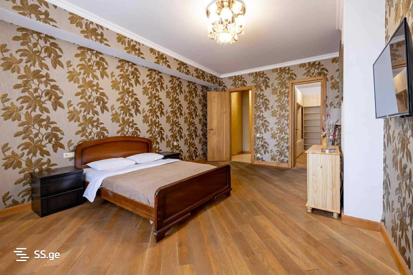 6 Room Flat Daily Rent. Mtatsminda, 3 of 4
