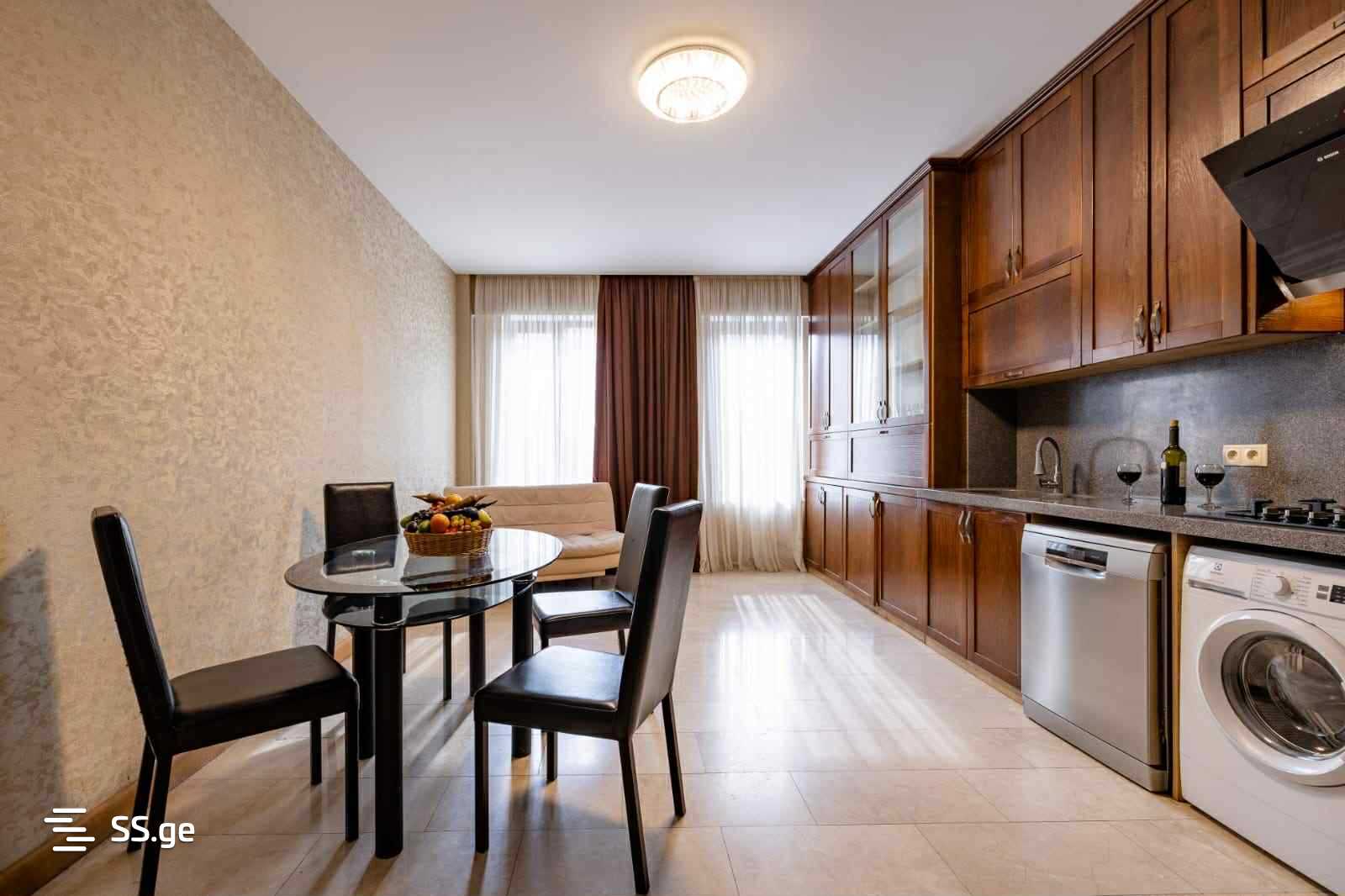 6 Room Flat Daily Rent. Mtatsminda view 11