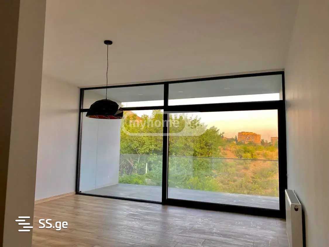 7 Room Private House For Rent. Chugureti view 8