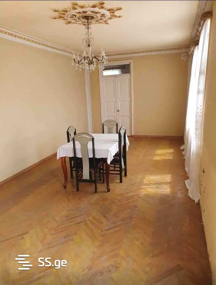 Продажа 8-комната Частный дом view 1