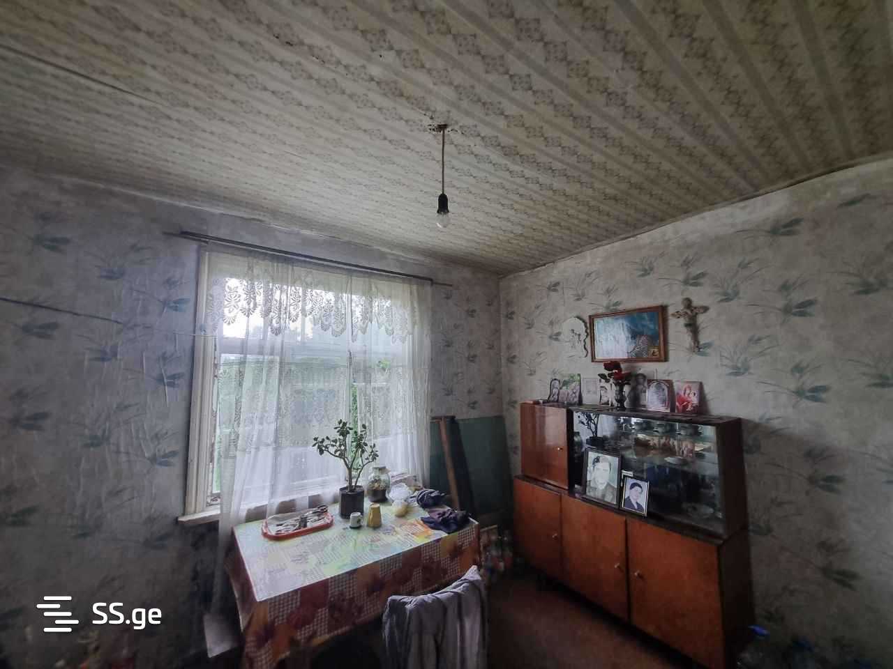 1 Room Private House For Sale view 1