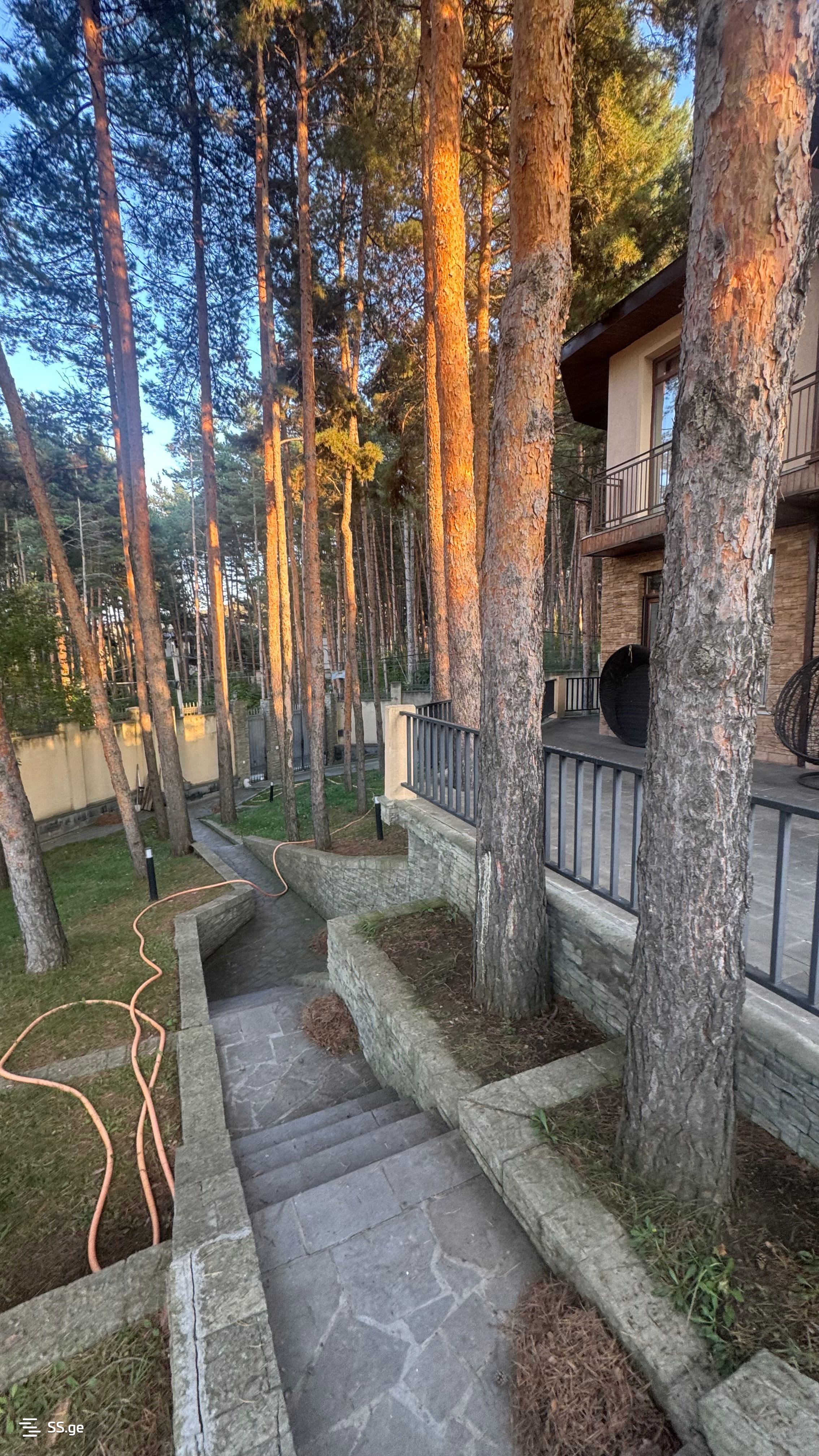 8 Room Summer Cottage For Sale view 9