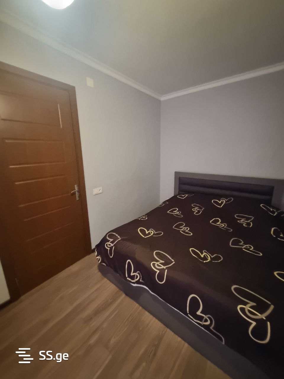 2 Room Flat Daily Rent. Poti view 5