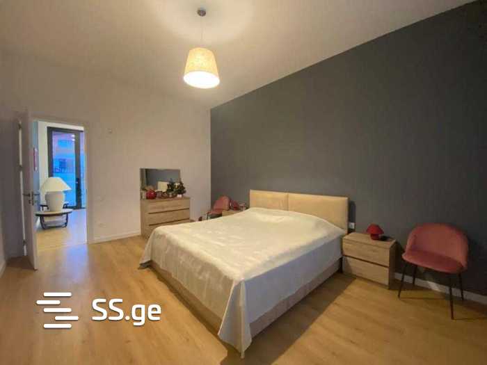 8 Room Private House For Rent. Okrokana view 3