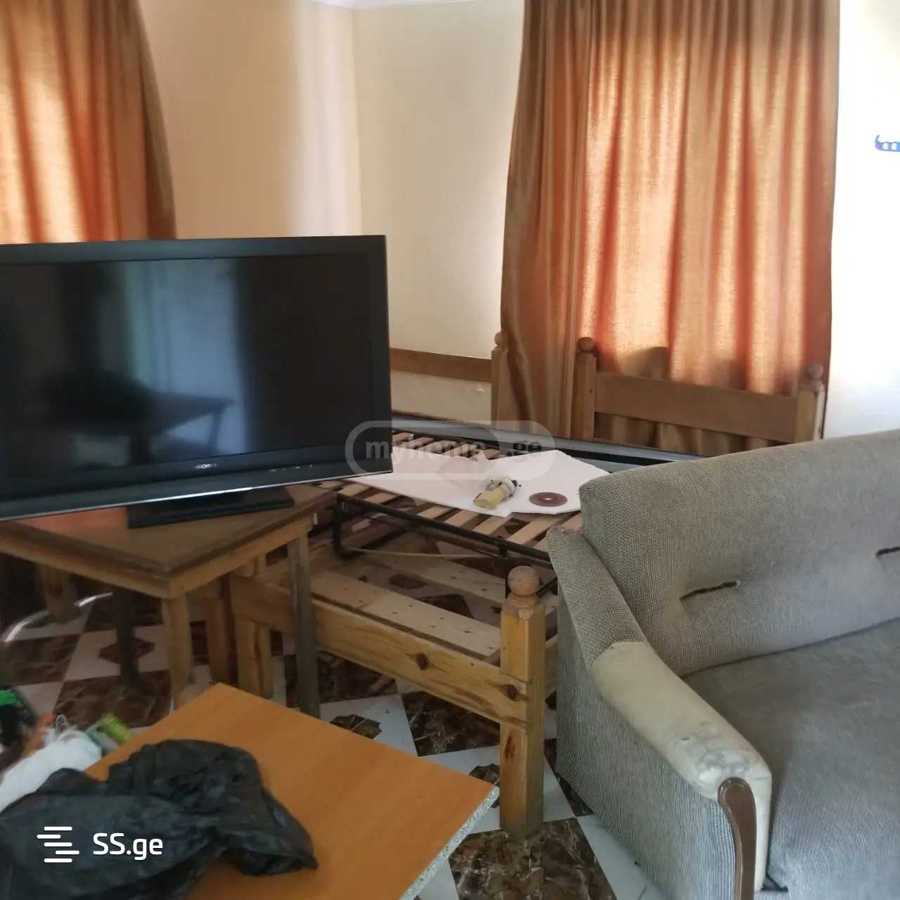 10 Room Private House For Sale view 7