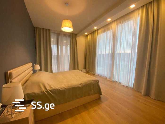 8 Room Private House For Rent. Okrokana view 4