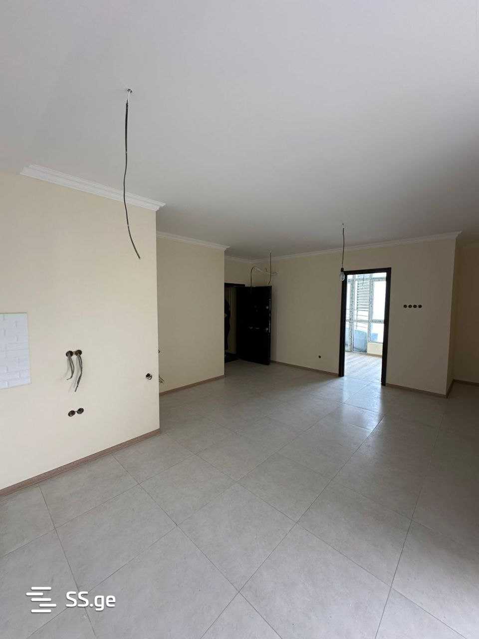 4 room Flat For Sale. Batumi - Aanzicht 4