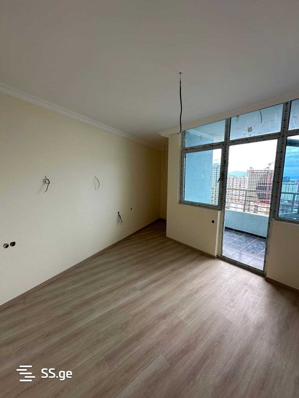 4 room Flat For Sale. Batumi - Aanzicht 2