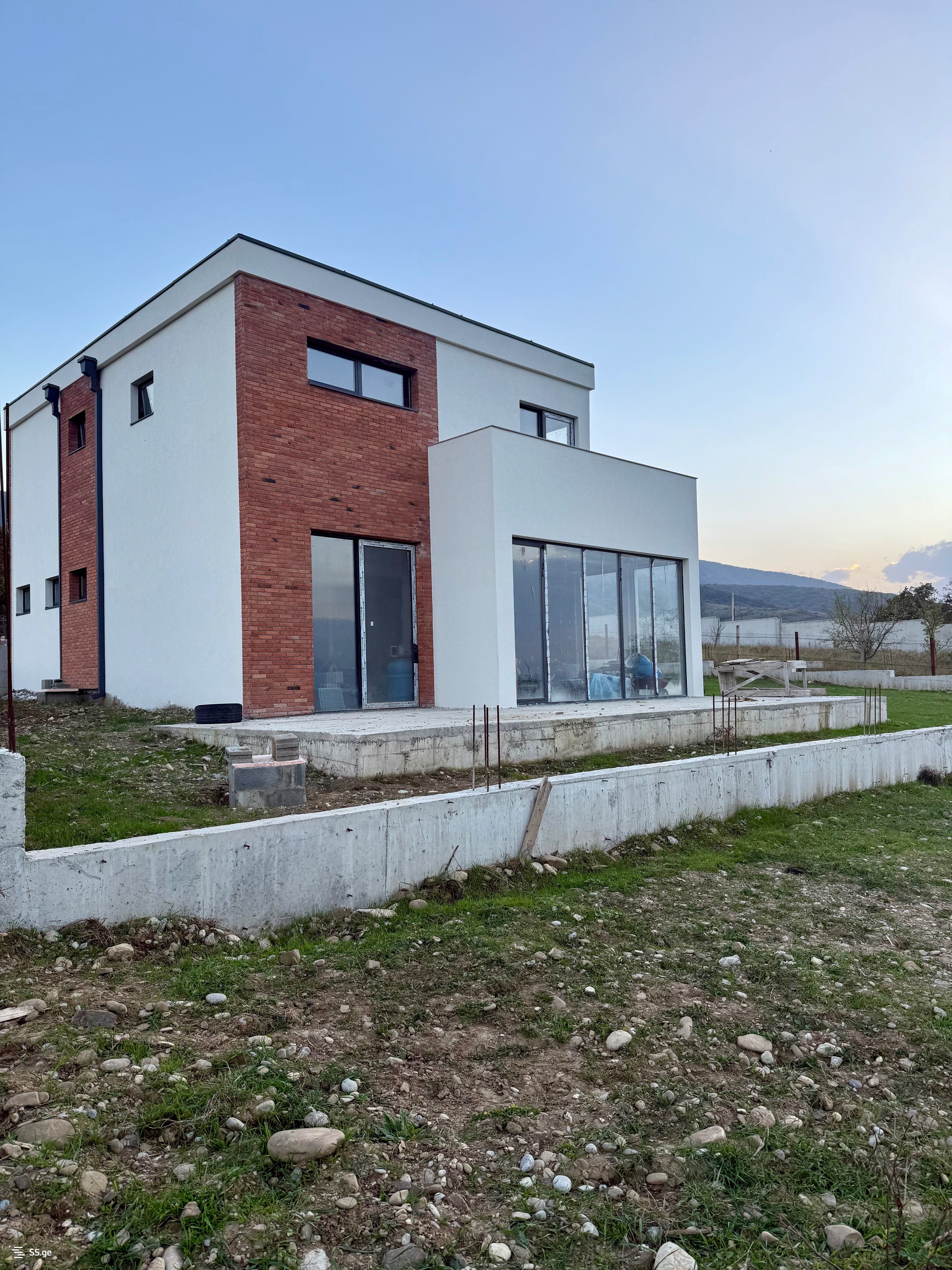 5 Room Private House For Sale view 6
