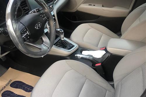 auto similar image