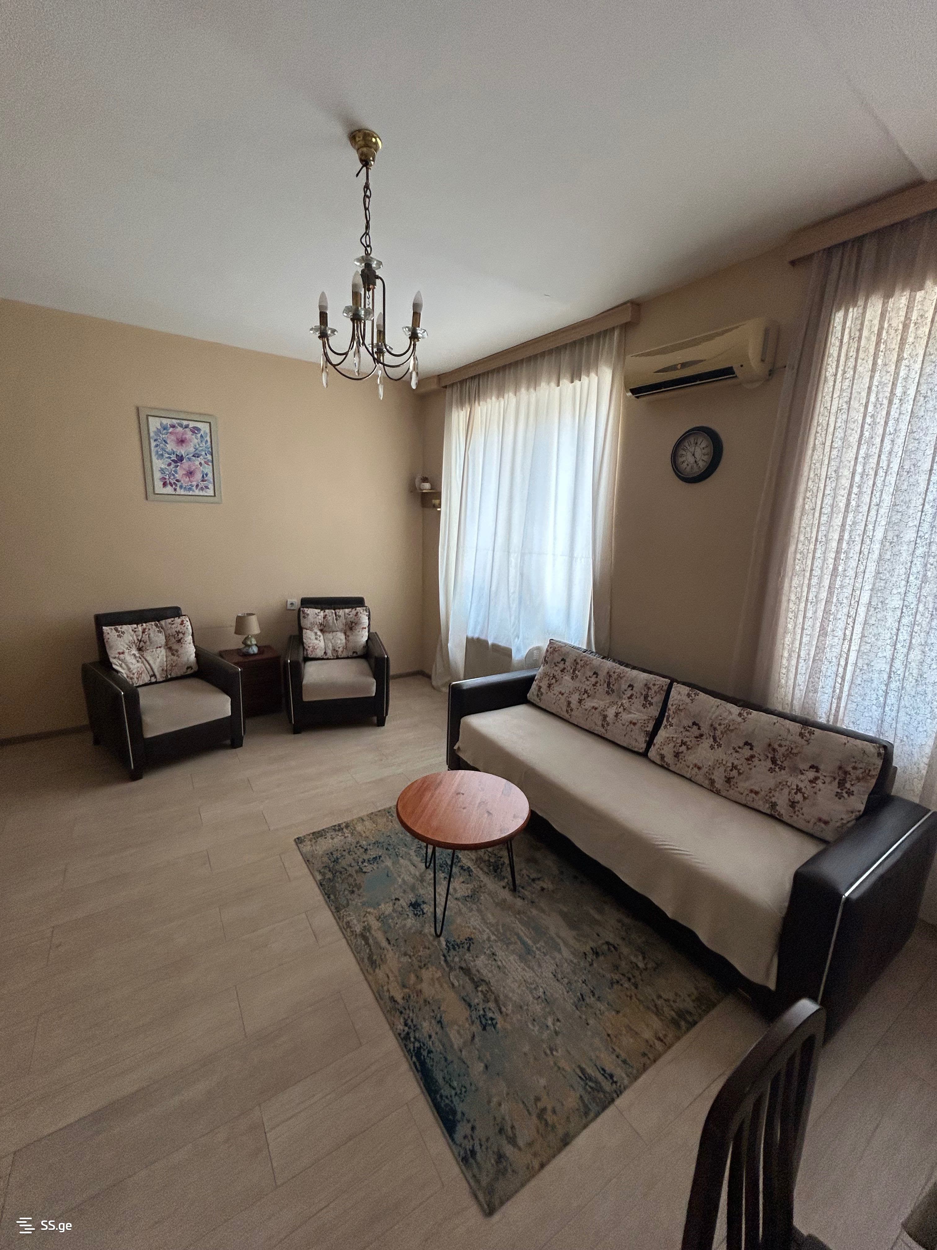 2 Room Flat Daily Rent. Tskaltubo view 4
