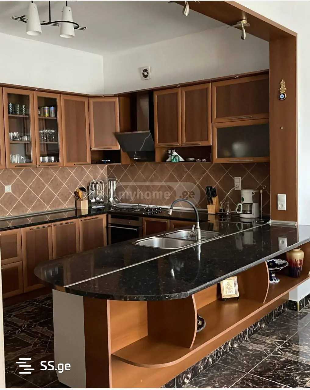 5 Room Private House For Rent. Elia, 1 of 12
