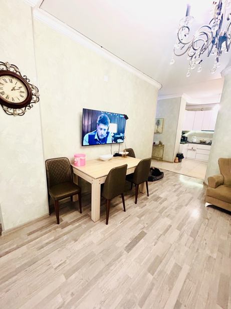 152,000 $Flat For Sale