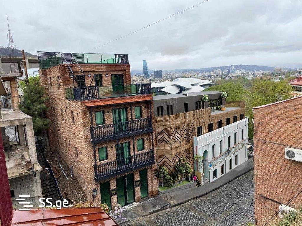 Hotel For Sale. Chugureti view 15