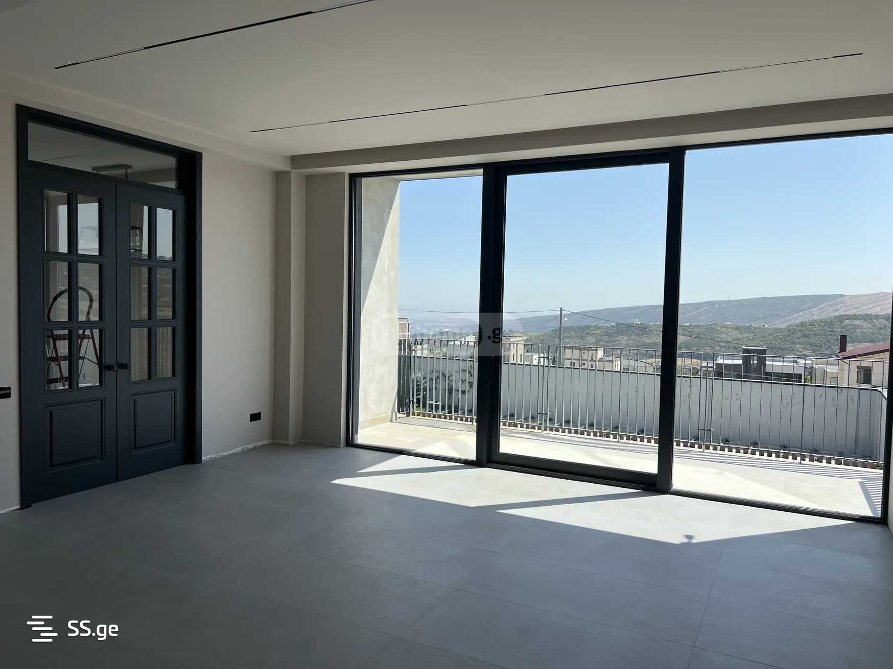 6 Room Private House For Rent. Okrokana view 9