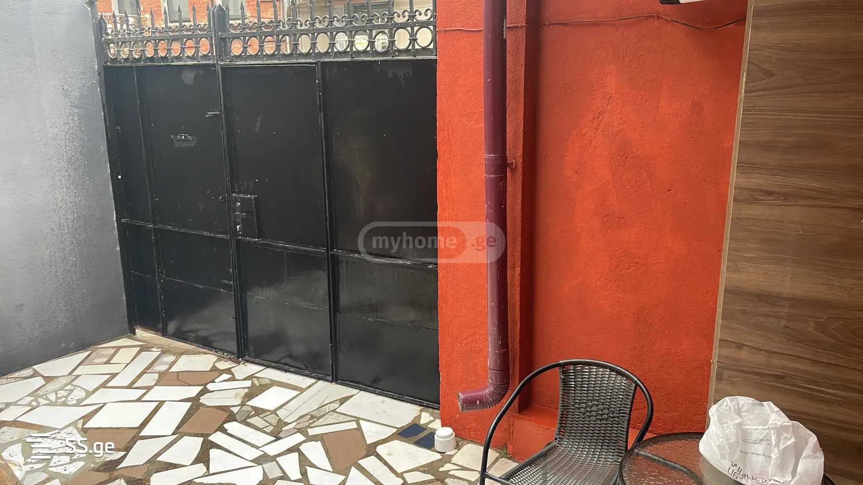 4 Room Private House For Rent. Mtatsminda, 11 of 12