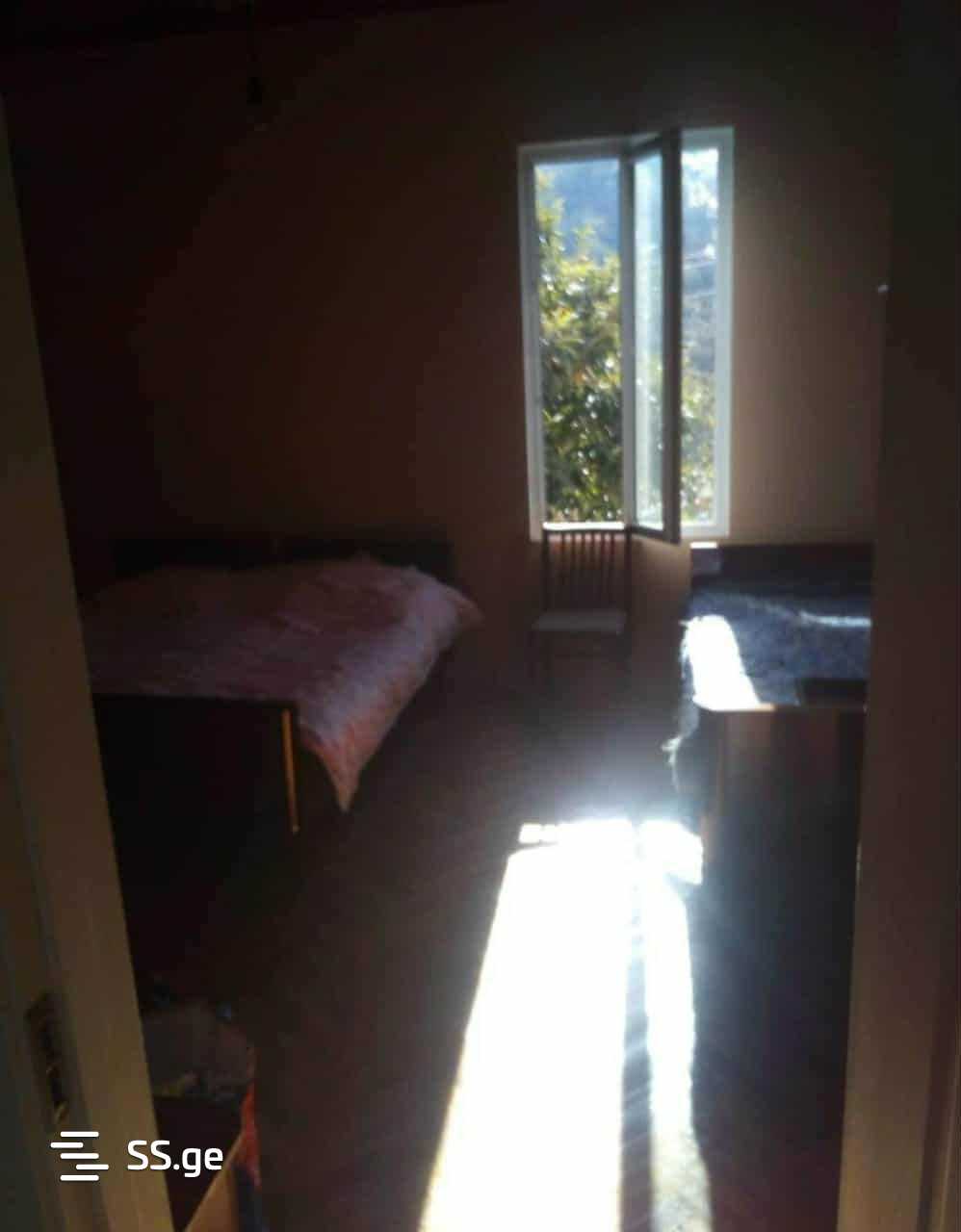 5 Room Private House For Sale view 3