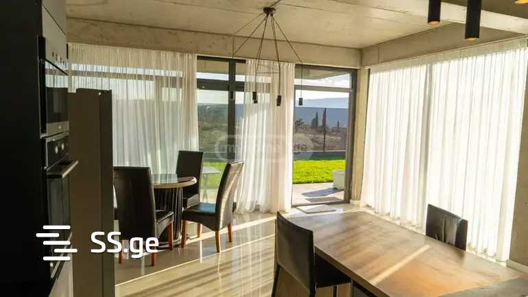 8 Room Private House For Sale view 14