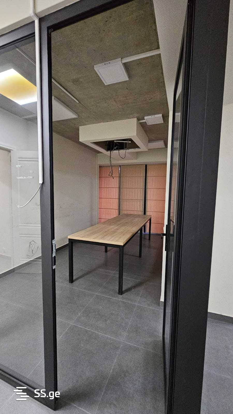 Commercial Space For Rent. Isani view 9