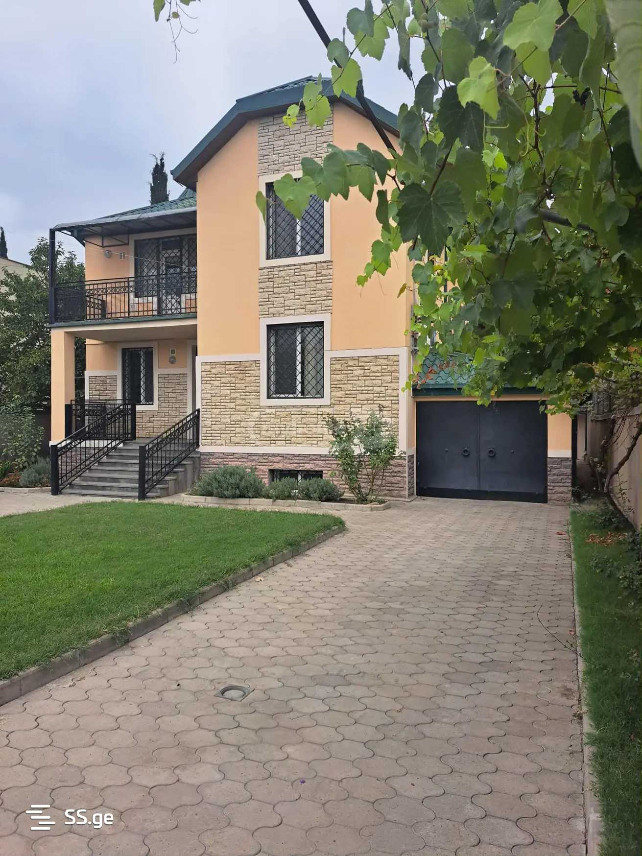8 Room Private House For Rent. Digomi view 9