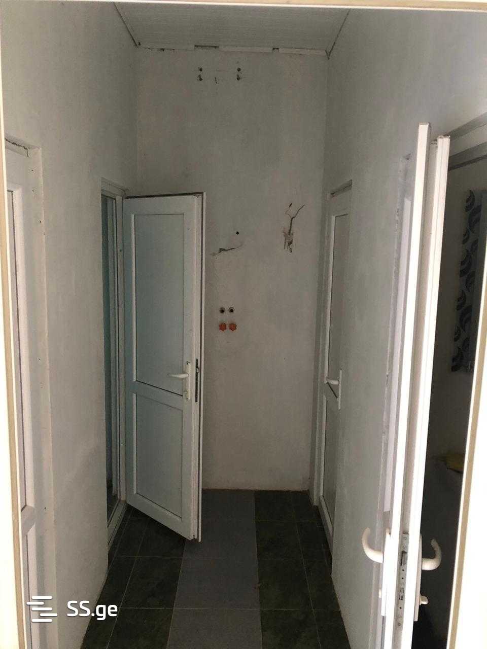 6 Room Private House For Sale view 8