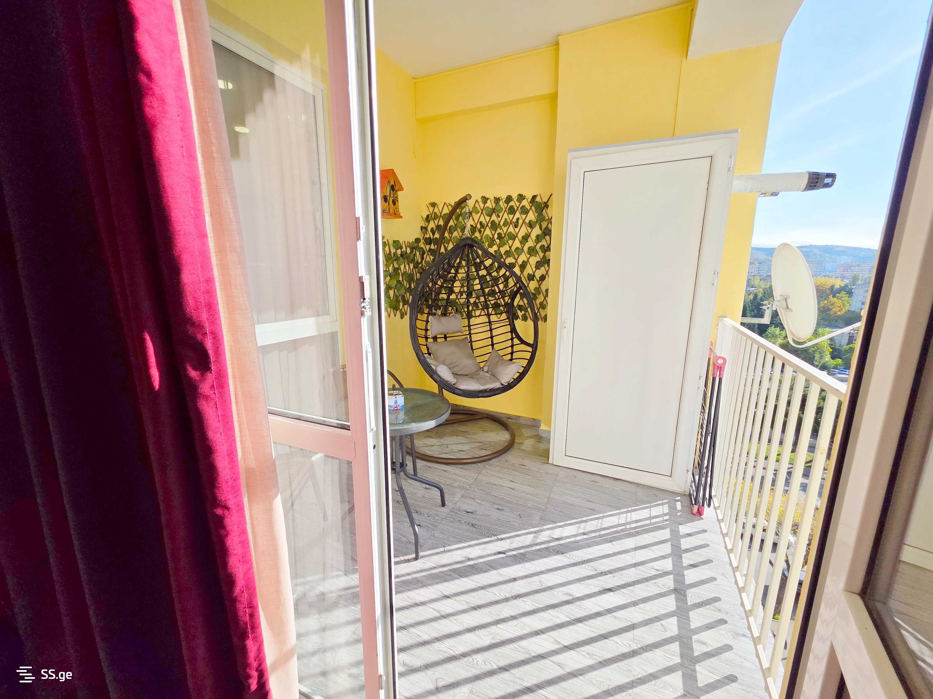 1 Room Flat Daily Rent. Digomi view 12