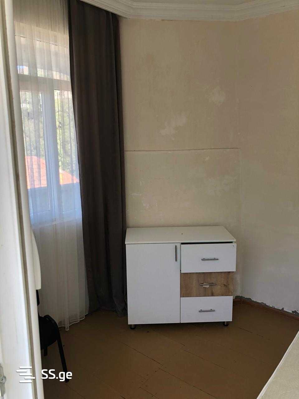 6 Room Private House For Sale view 11