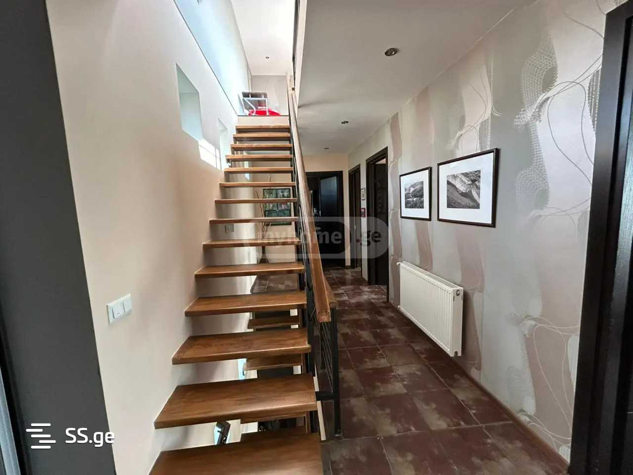 7 Room Private House For Rent. Okrokana view 4