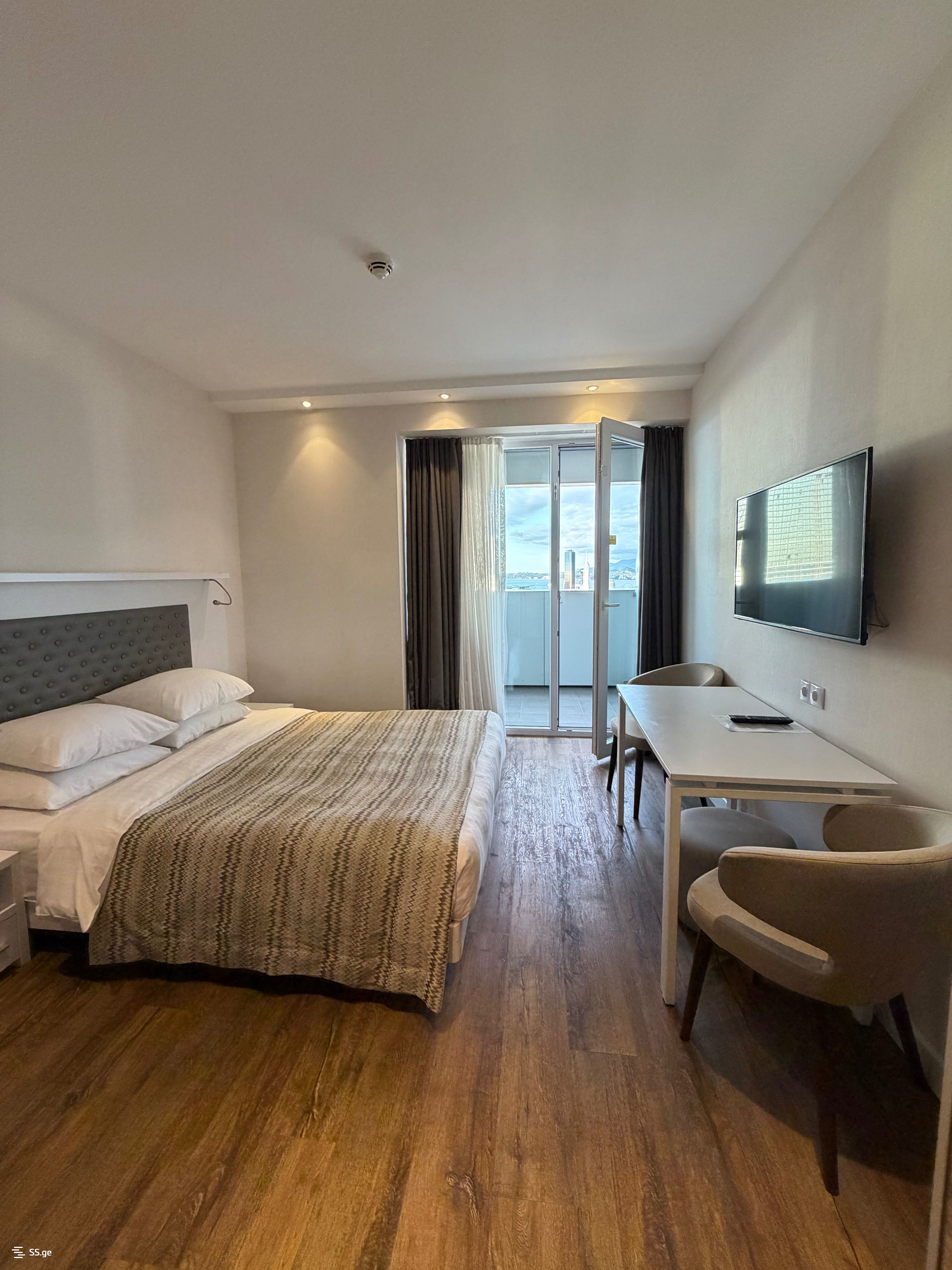 1 room Flat For Sale. Batumi - Bild 2